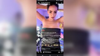 La bella Martin live su of New