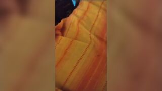 Sputa sul cazzo e succhia - Pompino amica zoccola sposata