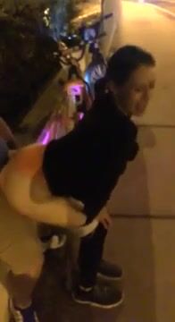 Scopata sul lungomare Coppia esibizionista
