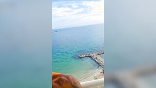 La transessuale napoletana Sara Finizio in topless