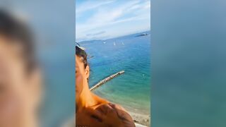 La transessuale napoletana Sara Finizio in topless