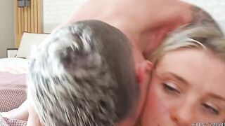 Danika e Alice threesome FFM con Steve Mori video porno