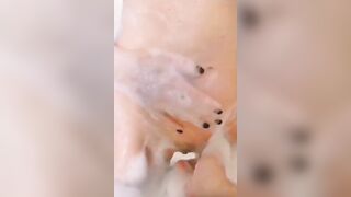 Bagno e palpata moglie tettona italiana