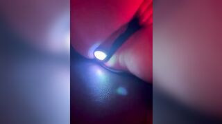 Dildo luminoso in culo moglie italiana