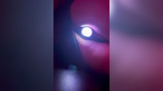 Dildo luminoso in culo moglie italiana