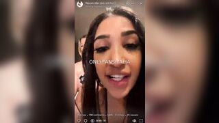 Naomi De Crescenzo - Volete vedere il bacio lesbo con reby - Diretta Of