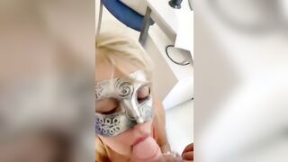 Bocchino moglie sborrata in bocca cuckold