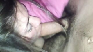 Fidanzata italiana fa un pompino al suo ragazzo