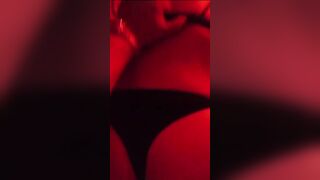 La mia ragazza chiavata a pecora