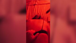 Chiavata in mutandine e reggiseno