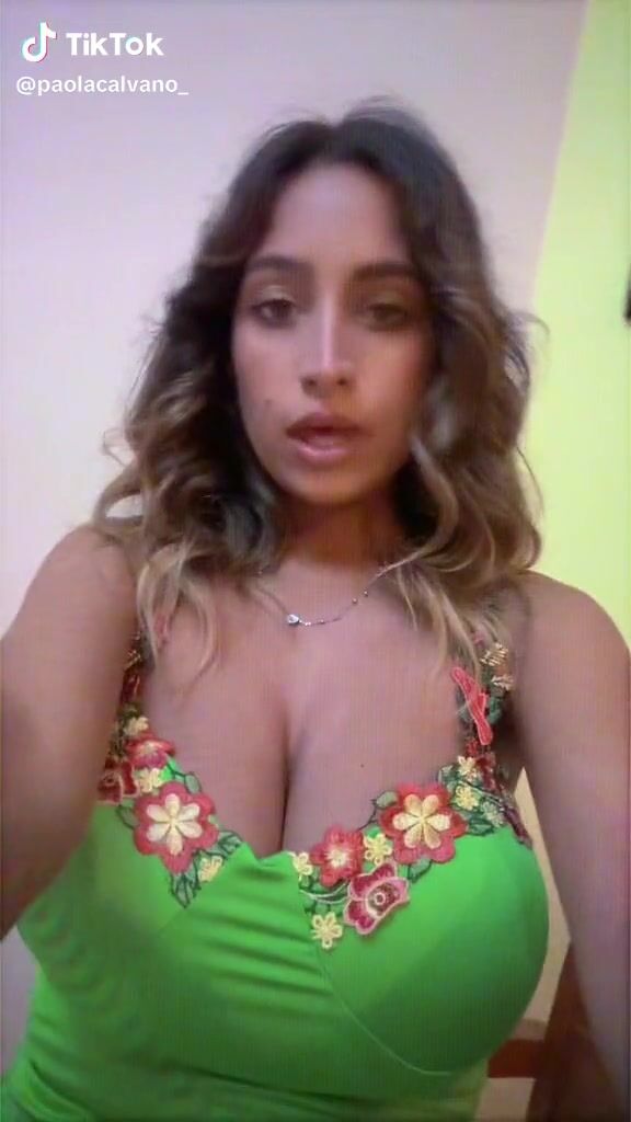 Paola tettona superlativa Tiktok