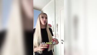 Voi pagate per vedermi le tette e io faccio i soldi