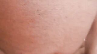 Pompino e scopata coppia italiana sul balcone vista spiaggia