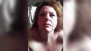 Moglie che merita solo di essere sborrata in faccia