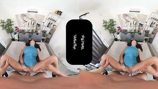 Vicina di casa romana si fa scopare come una troia