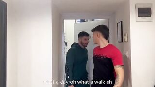 Threesome Marika Milani con fratellastro e suo amico