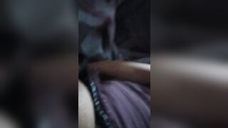 Moglie italiana si masturba con dildo - GUARDA HO LA PELLE D'OCA