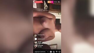 Ragazza italiana in live instagram in topless