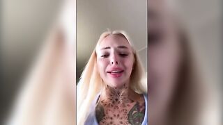 NotPaoline piange perchè è incinta del Dottor Bavaro e lui non lo vuole