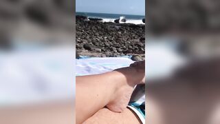 Scopiamo di nascosto in spiaggia POV
