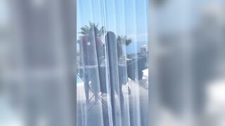 Ho imparato a ipnotizzare con le mie tette