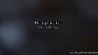 La Giardiniera - Francy scopata dal fidanzato in garage