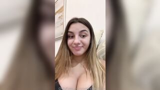 Hai il pene cosi piccolo che le tue palle sono piu grandi of