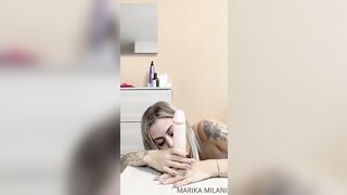 Marika Milani gode con dildo in culo OF
