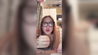 Non guardate le mani ma li bracci Diretta Bigo biondina romana