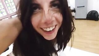 Dove lo stai prendendo? Nel culo ne voglio due