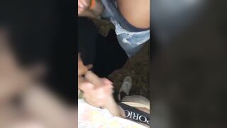 Italiana spompina due cazzi