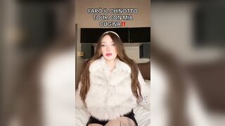Sophie Sapphire - Faccio il chinotto tour con mia cugina
