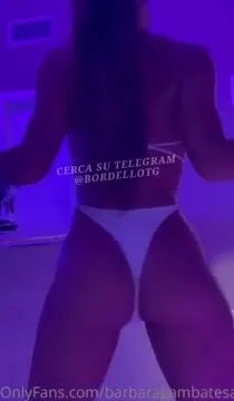 Barbara Gambatesa lato b twerking | ItPornIt