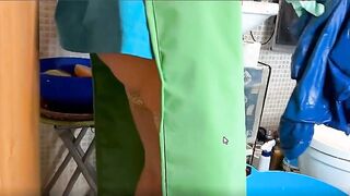 Sheila Capriolo pulizie di casa in autoreggenti e perizoma Vip italiane social