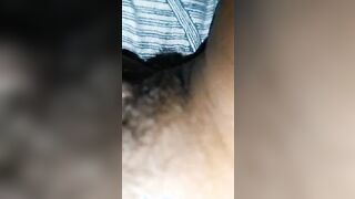 Diciottenne Thailandese troia leccata di fica e sesso