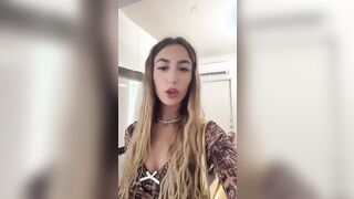 S0fia C4rboni e le regole del Paccotour