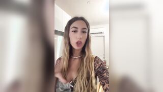 S0fia C4rboni e le regole del Paccotour