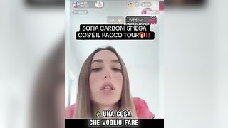 S0fia C4rboni annuncia il Paccotour