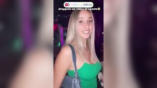Fica bionda italiana in discoteca