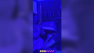 Grelm si fa toccare tette e culo da una tipa