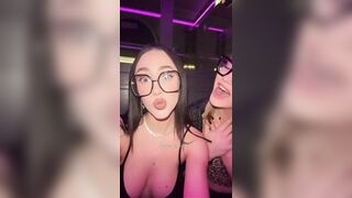 Bacini lesbo ragazze italiane