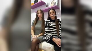 Elisa Esposito annuncia che anche sua mamma aprirà Onlyfans