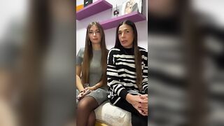 Elisa Esposito annuncia che anche sua mamma aprirà Onlyfans