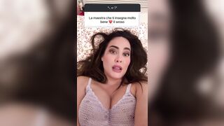 Paola Saulino - Vi insegno ogni materia anche il sesso ragazzi