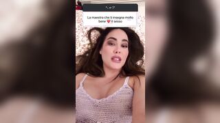 Paola Saulino - Vi insegno ogni materia anche il sesso ragazzi