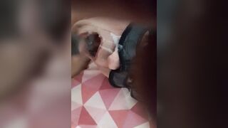 Bevo la sborra della mia trans