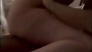 Sopra la sua verga dura che mi fa godere