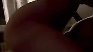 Sopra la sua verga dura che mi fa godere