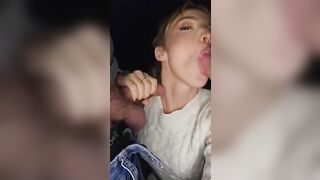 Sono circondata da cazzi li facciamo sborrare tutti - Spompina sconosciuti nel parche