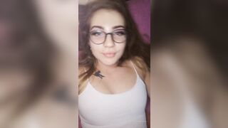 Spinellino e orgasmo fichetta italiana